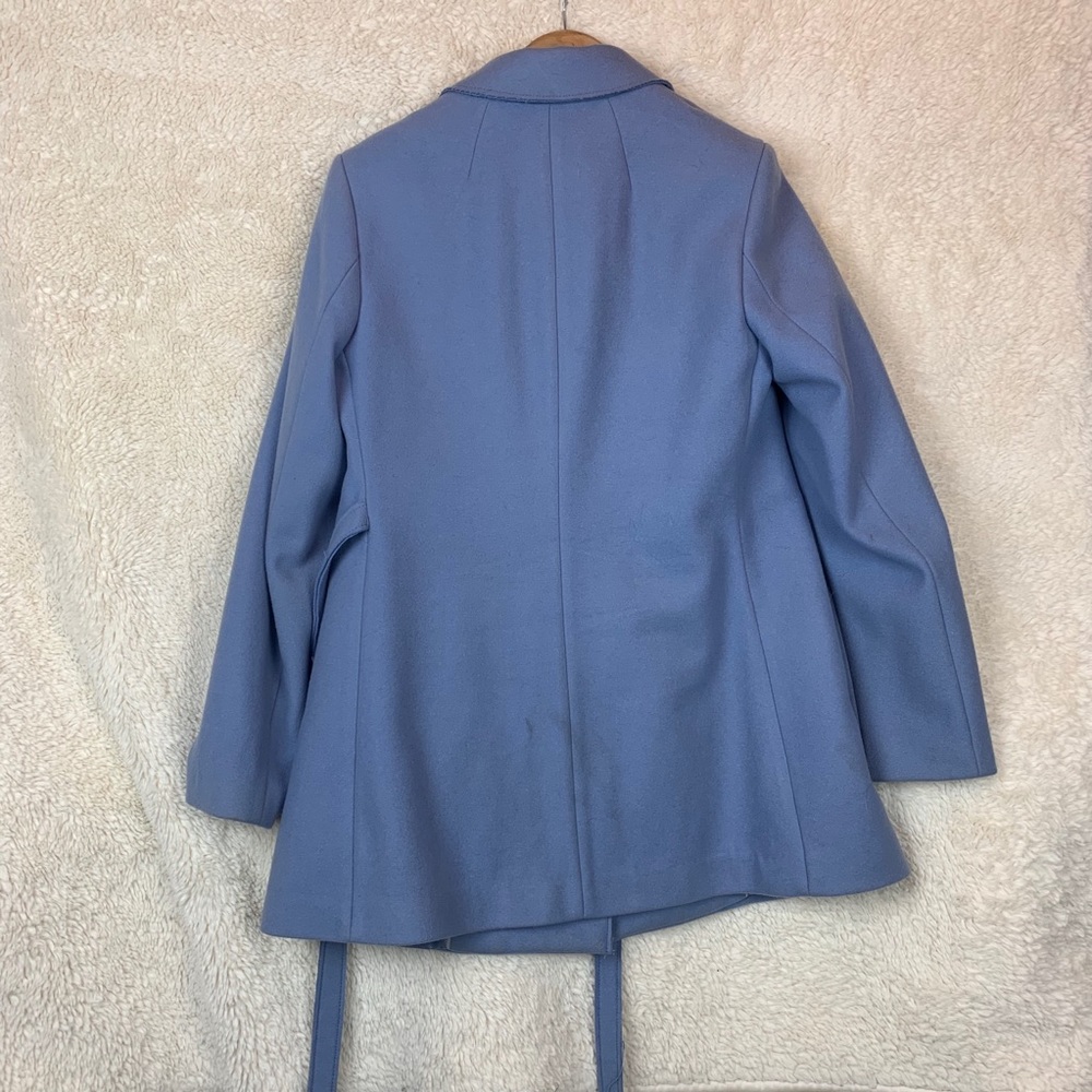 Beautiful! Very unique, slimming coat - Picture 2 of 4